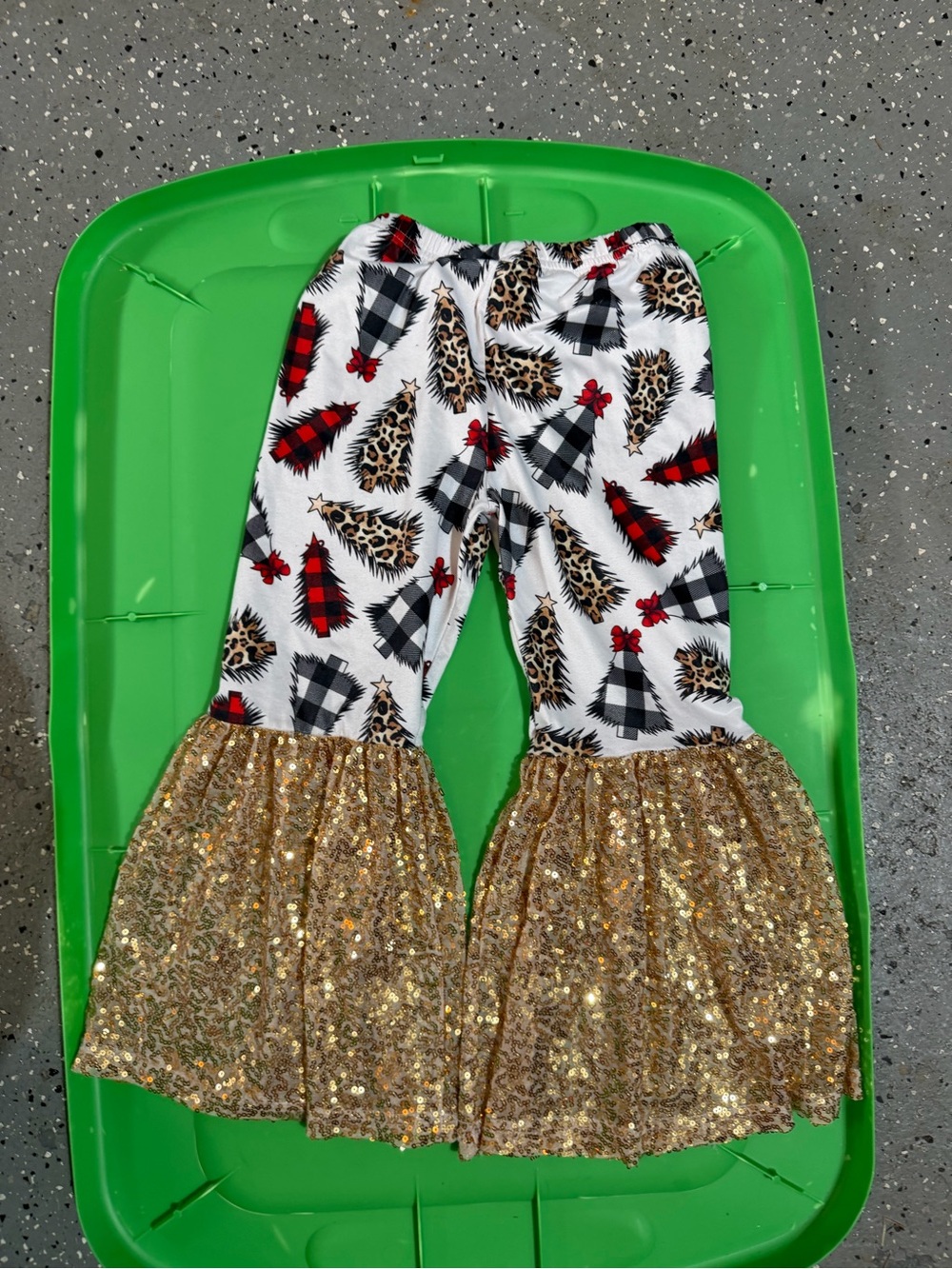 Girls White Holiday Print Bell-Bottom Leggings with Gold Sequin Ruffles